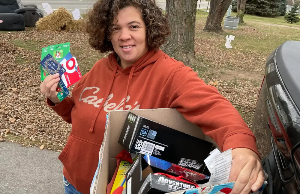 Lincoln's Foster Closet 1